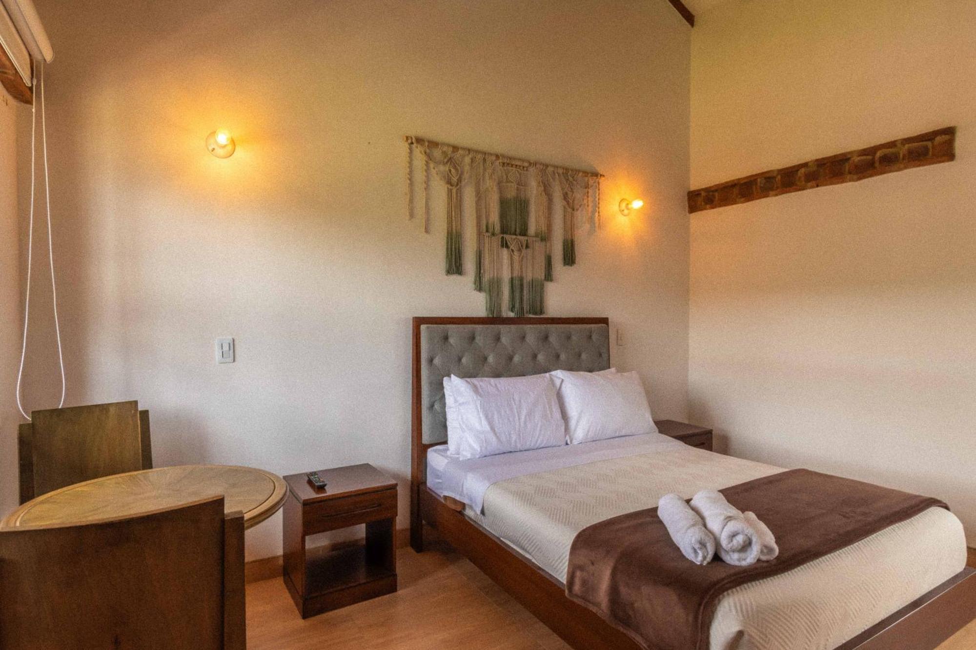 Artemisa Hotel Santa Sofía Szoba fotó